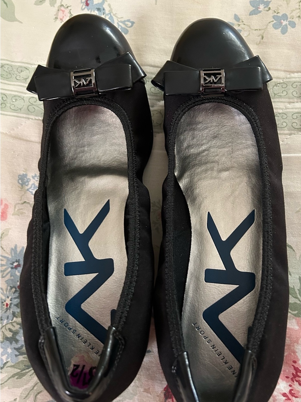Anne Klein Sport Black Patent Bow Slip-On Flats Size 8.5M